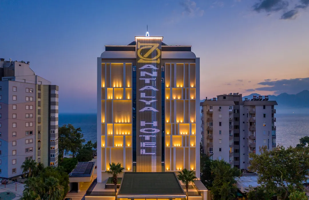 Oz & Adult Only 16 Hotel 5*